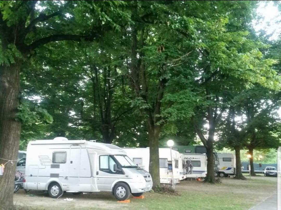 camping no stress Hotel Como Exterior foto
